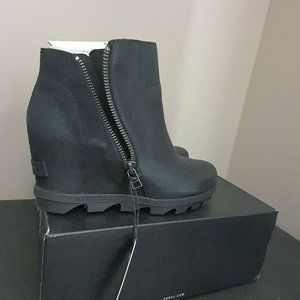 sorel joan of artic wedge II zip black size 8